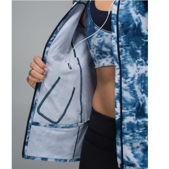 Lululemon Light Speed Vest Sea Side Silver Fox Alberta Lake Blue | Size 6 - Picture 4 of 11
